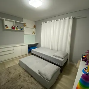 Casa Confortável Com Piscina , Sao Jose (Santa Catarina) Brasil