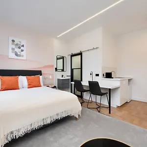 D8 House , Londres Reino Unido