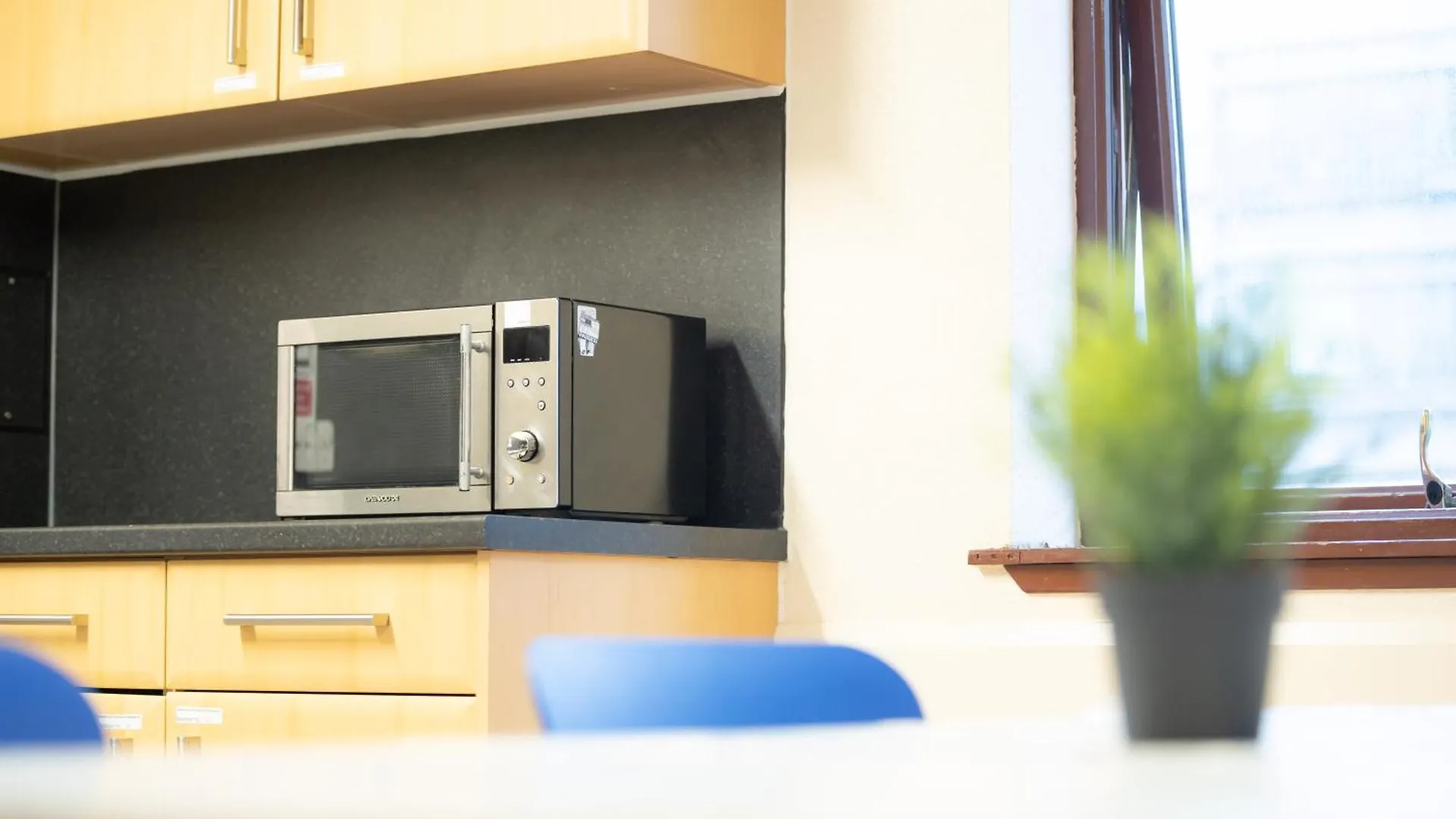 エディンバラJoivy Economy 4 And 5 Bed Flats, Close To Old Town And Royal Mile - Adults Onlyアパートメント 0*, エディンバラ