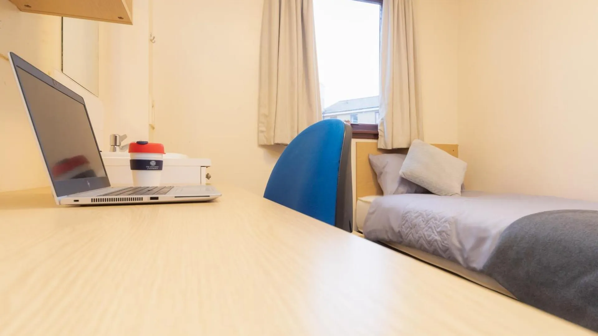 アパート エディンバラJoivy Economy 4 And 5 Bed Flats, Close To Old Town And Royal Mile - Adults Onlyアパートメント
