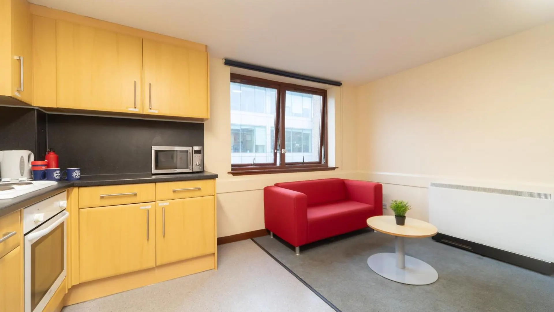 エディンバラJoivy Economy 4 And 5 Bed Flats, Close To Old Town And Royal Mile - Adults Onlyアパートメント